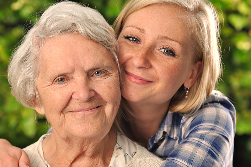 grandmother-with-granddaughter
